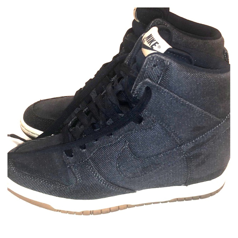 Nike Sky Hi Dunks in dark denim size 6 used
